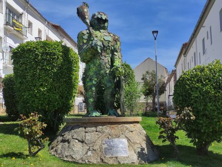 Estatua Hombre de Musgo